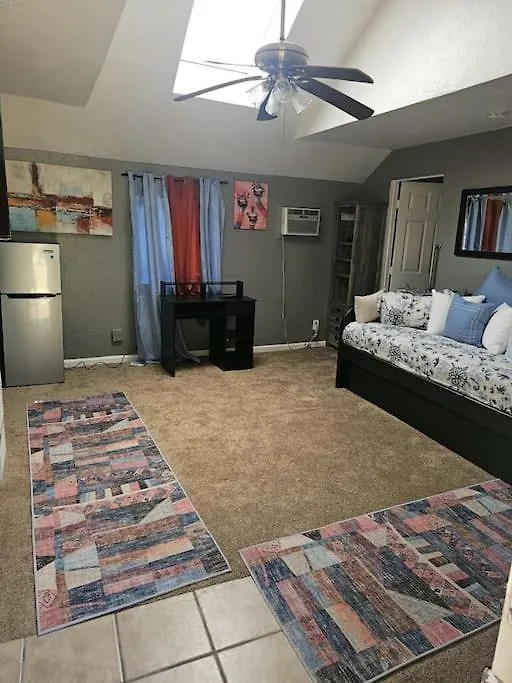 Cozy Tiny Home! 새크라멘토
